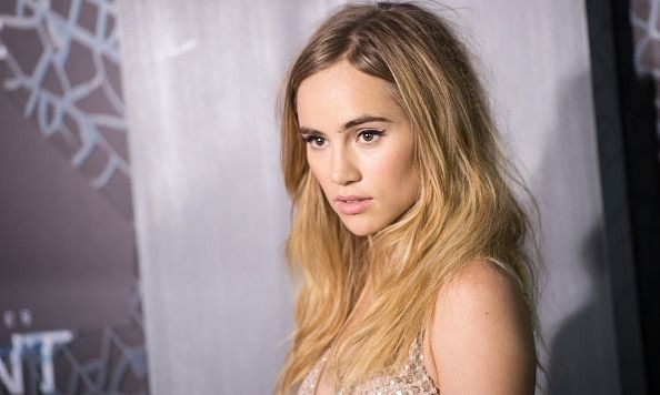 Suki Waterhouse shows she's so down-to-earth