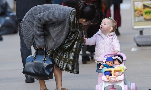 Hilaria Baldwin lets little Carmen stroll the streets with own stroller