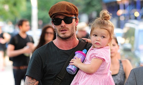David Beckham defends Harper's pacifier: 'You have no right to criticize me'