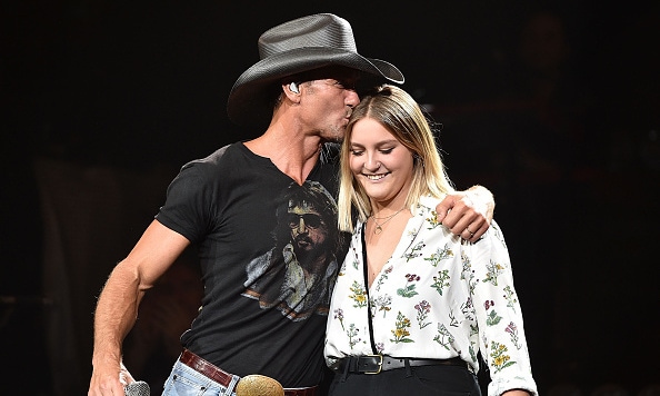 Tim McGraw, Faith Hill's daughter Gracie performs with dad in Nashville