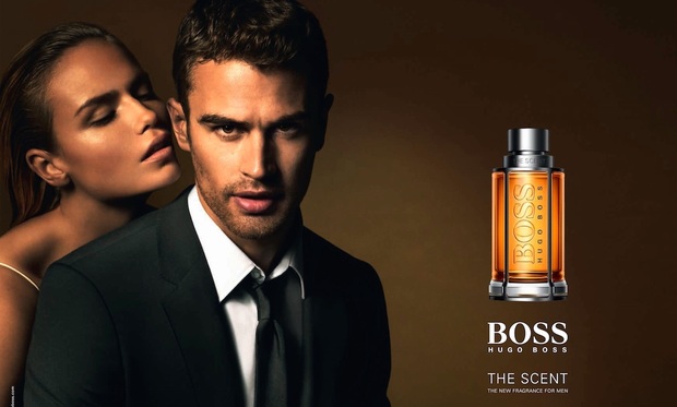 Hilsen Ydmyg spion Theo James on his steamy ad for Hugo Boss: 'There's a darker side to it'