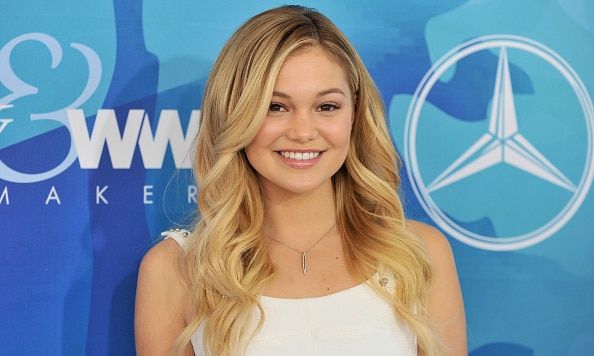 Disney star Olivia Holt's holiday goal: Building a real snowman (in Iowa)