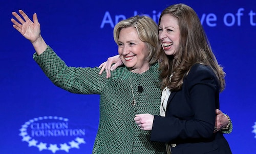 Chelsea Clinton shares childhood photos and even reveals some of mom Hillary Clinton's secrets