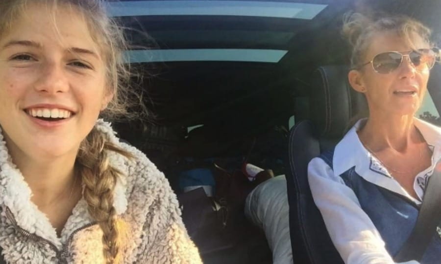 Faith Hill and daughter Maggie have a jam session to Taylor Swift on the way to college