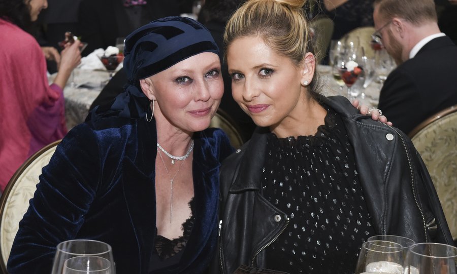 Friendly exes Nicole Kidman and Lenny Kravitz reunite at the Hollywood Film Awards, plus more celebrity photos