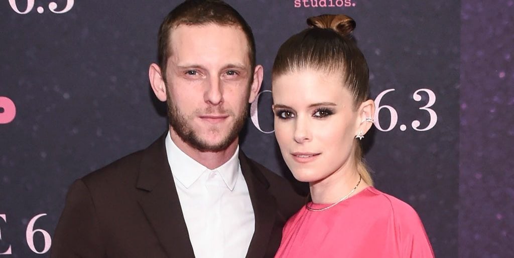 Did you spot Kate Mara's baby bump on the Globes red carpet?