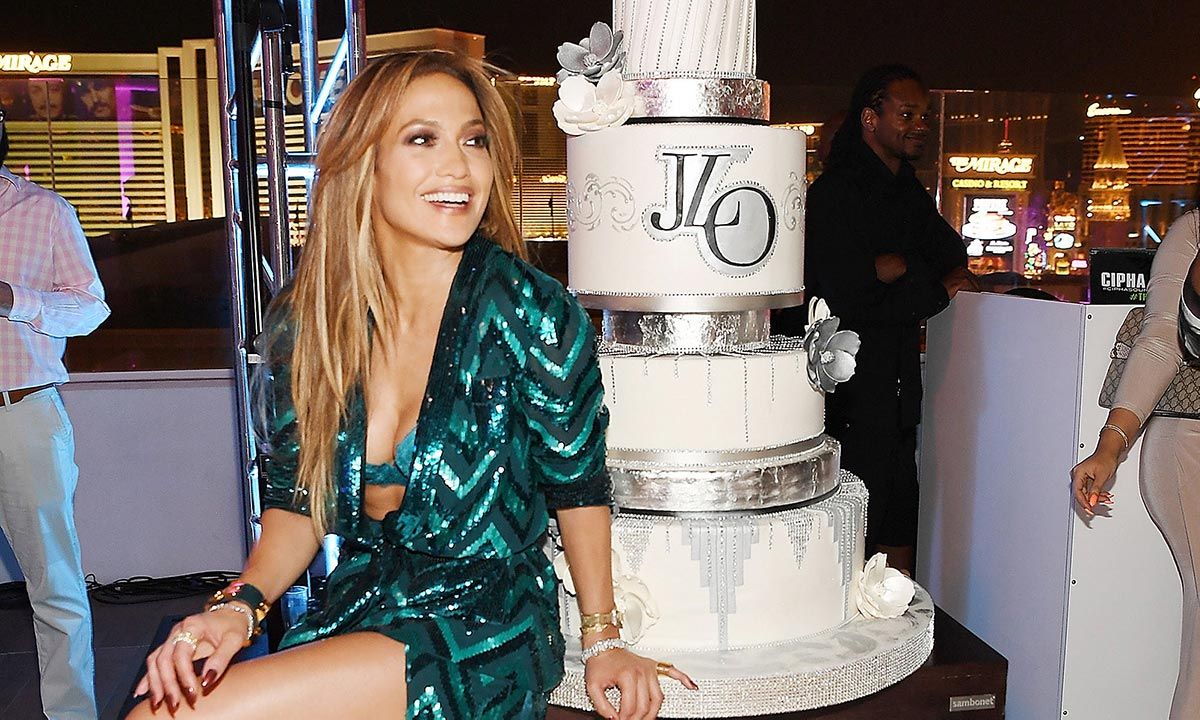 These celebs turn 50 this year - and they look amazing