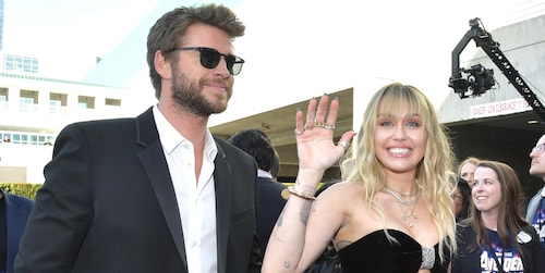 You have to see the wild welcome Miley Cyrus and Liam Hemsworth got from their Barcelona fans