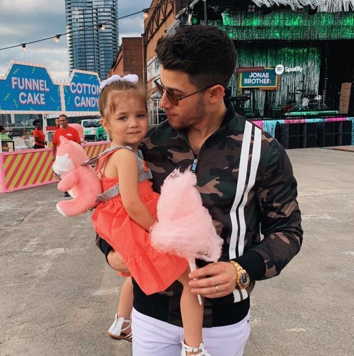 Kevin Danielle Jonas Adorable Daughters Attend First Jonas Brothers Show