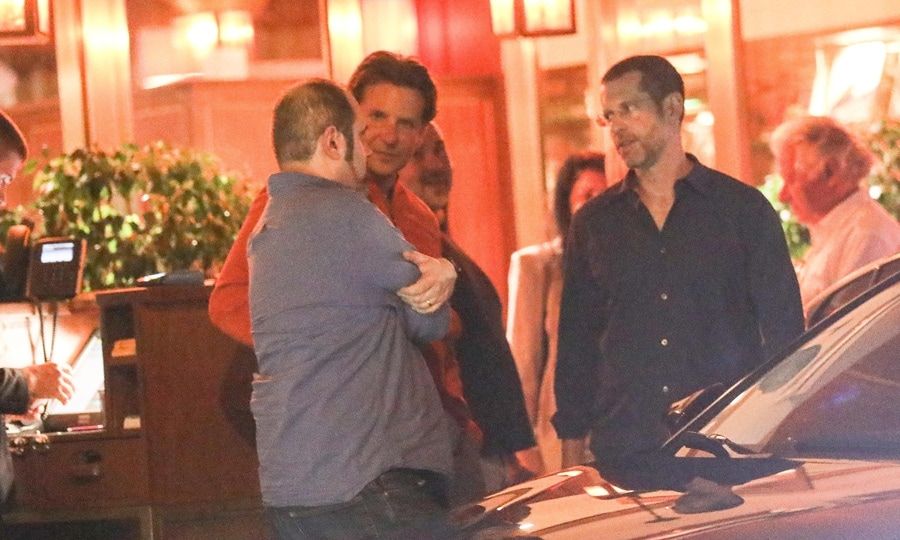 Bradley Cooper steps out for a boys' night after breakup with Irina Shayk(02)