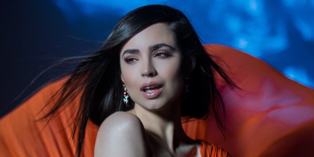 Sofia Carson teases new Spanish music video for 'The Lion King'