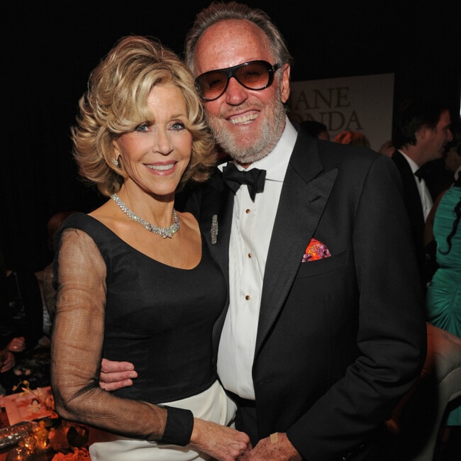 Peter Fonda dies at 79: his sister Jane, Salma Hayek and more heartbroken stars pay tribute