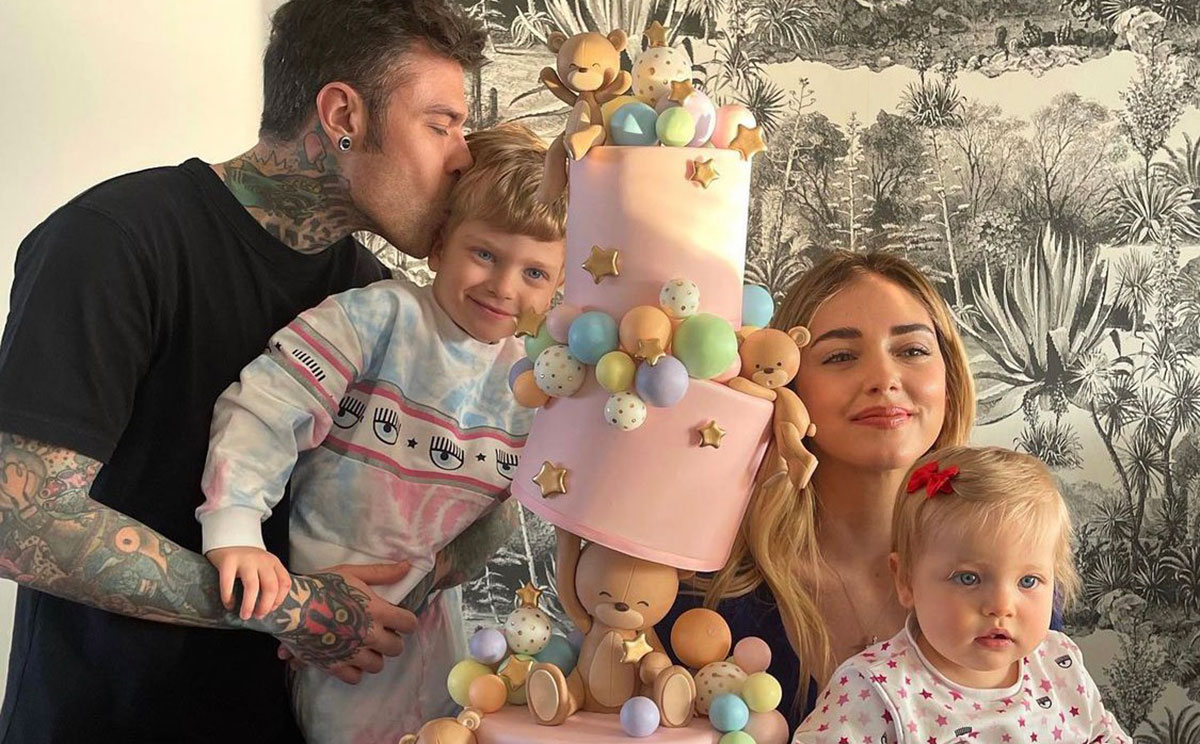 Chiara Ferragni celebra el primer cumpleaños de su hija, mientras Fedez se encuentra en el hospital