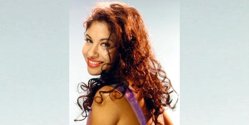 Los fans de Selena Quintanilla encontraron a la 'gemela' de la cantante en una foto del pasado