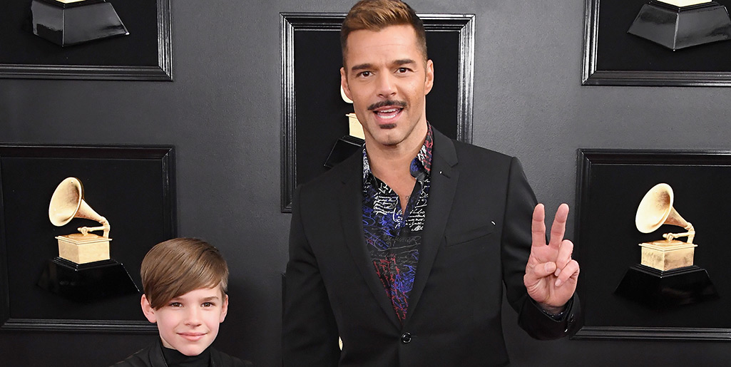 Ricky Martin llegó bien acompañado a los Grammy Awards por uno de sus hijos