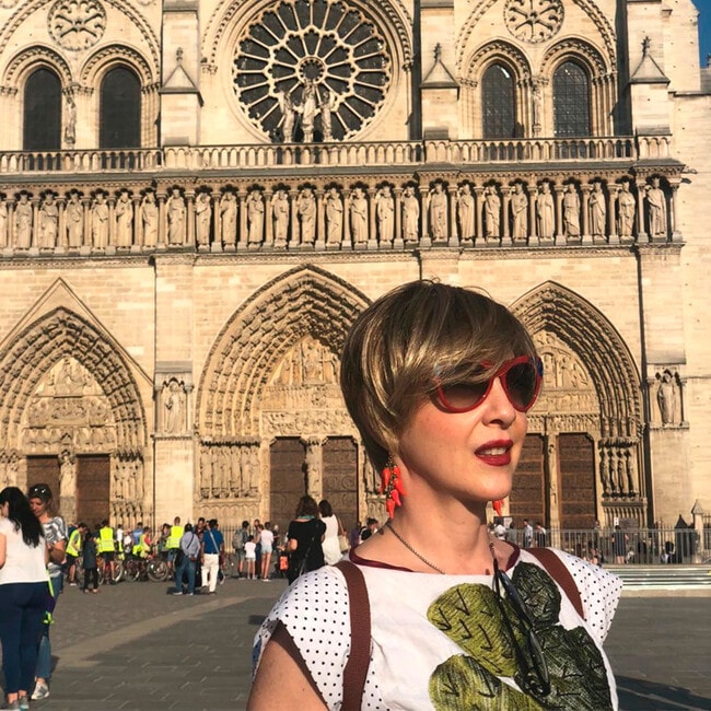 Notre Dame: Celebridades continúan demostrando su apoyo al siniestro en la catedral parisina