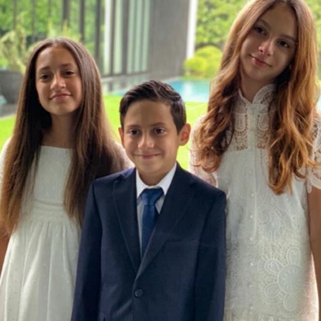 Jennifer Lopez, Alex Rodriguez y Marc Anthony celebran la graduación de sus hijos