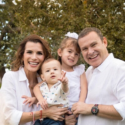 Alan Tacehr y su familia