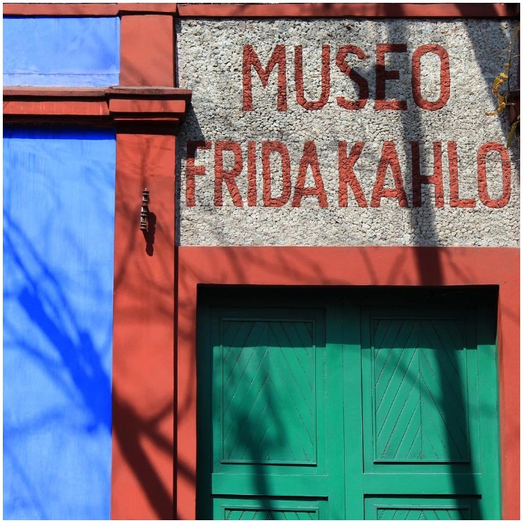 Elijah Wood y 10 famosos se enamoraron de la Casa Azul de Frida Kahlo