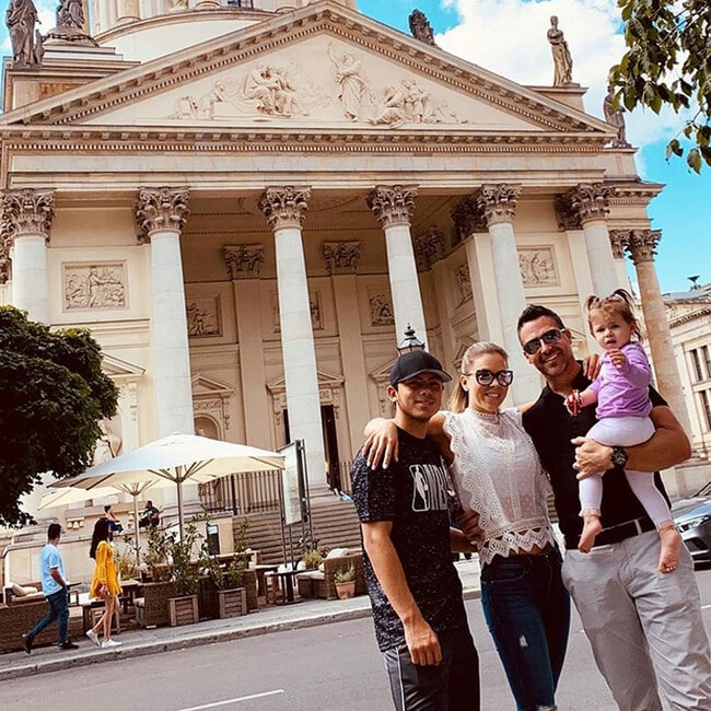 Ximena Duque en sus maravillosas vacaciones familiares por Alemania