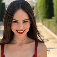 Camila Sodi se despide de 'Rubí' desde España y muy sonriente