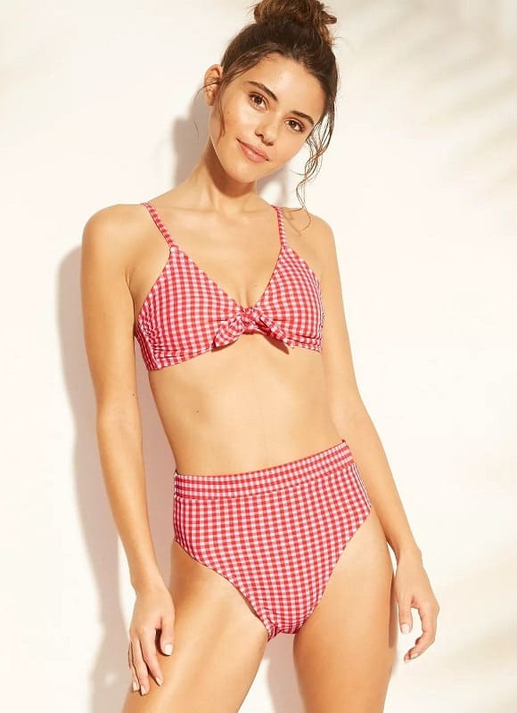 inflación mental superávit Rosalía impone el bikini retro como el 'must' del verano - Foto 1
