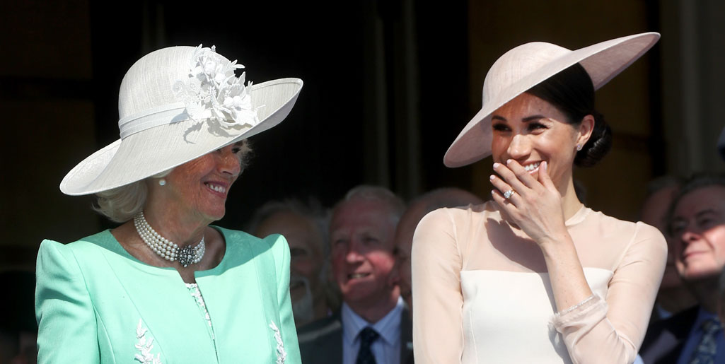 La Duquesa de Cornwall comparte su emoción por el bebé del príncipe Harry y Meghan Markle