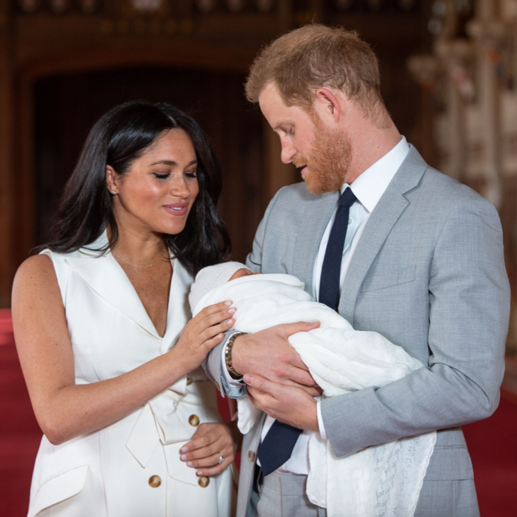 Meghan Markle y el príncipe Harry rinden homenaje a la princesa Diana con una tierna foto de su hijo