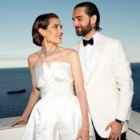 Carlota Casiraghi y Dimitri Rassam deslumbran en la nueva fotografía oficial de su boda