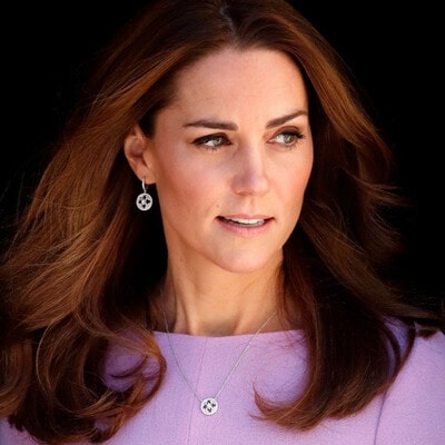 Kate Middleton con vestido color lavanda