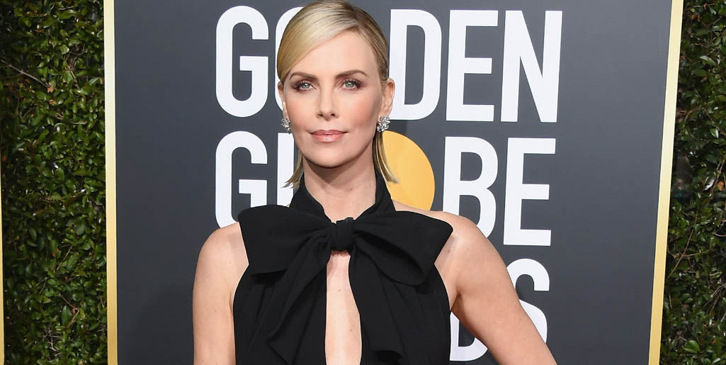 Los imprescindibles de la rutina de belleza de Charlize Theron