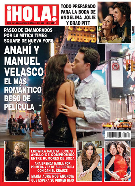 En ¡HOLA!: Anahí y Manuel Velasco, el más romántico beso de película