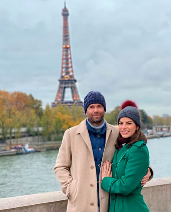 Bárbara Coppel y su esposo Alejandro Amaya en París
