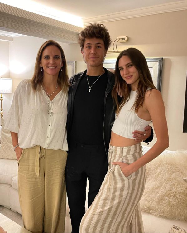 Juanpa Zurita y Macarena Achaga