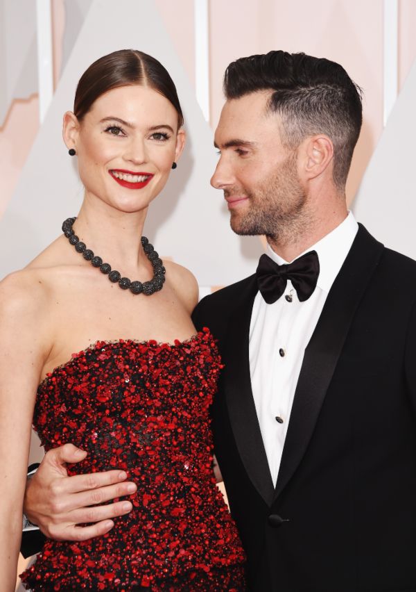 Adam Levine y Behati Prinsloo