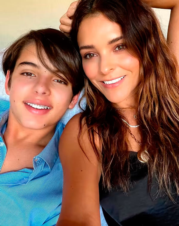 Grettell Valdez y Santino