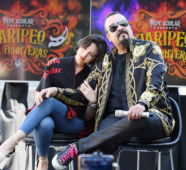 Pepe Aguilar y Ángela Aguilar