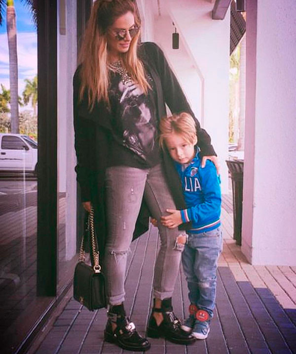 Galilea Montijo y su hijo Mateo