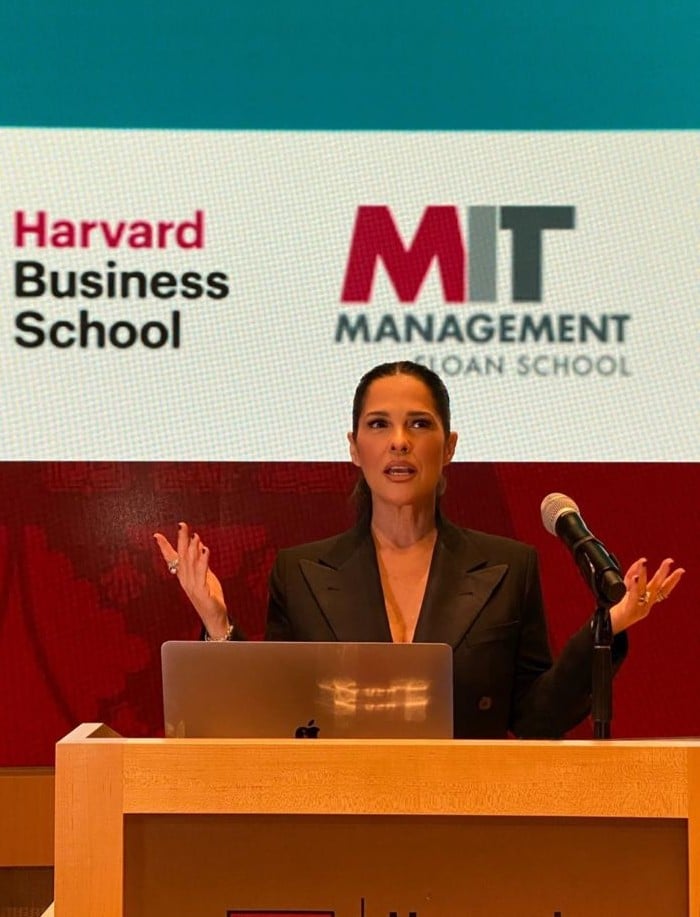 Martha Debayle en Harvard