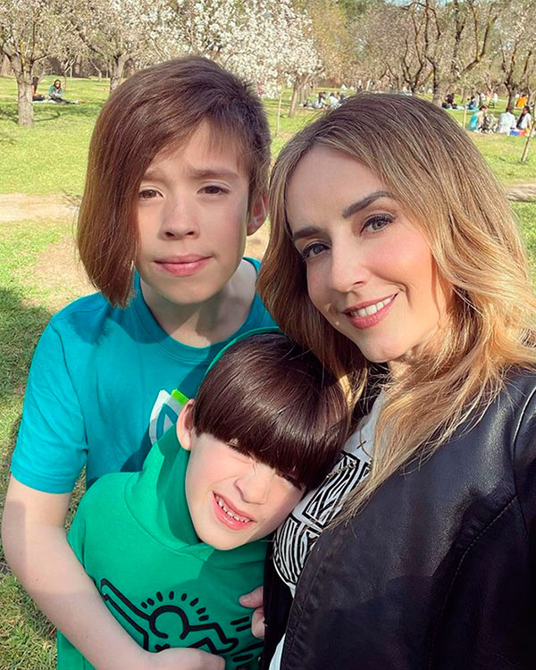 Jimena Pérez y su familia