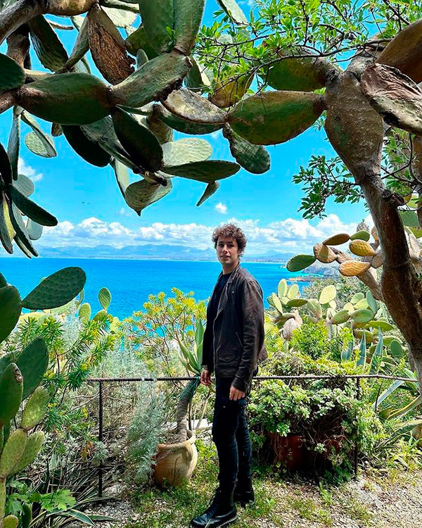 Juanpa Zurita y Macarena Achaga