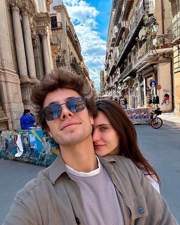 Juanpa Zurita y Macarena Achaga