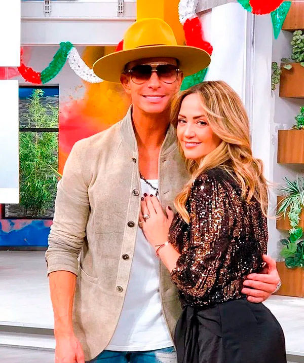 Andrea Legarreta y Erik Rubín