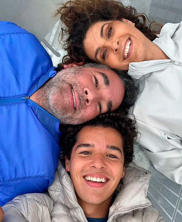 Mayrín Villanueva y Eduardo Santamarina