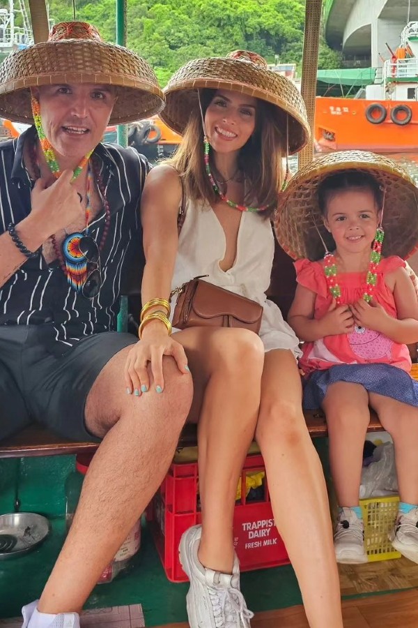 Claudia, Billy y Kira