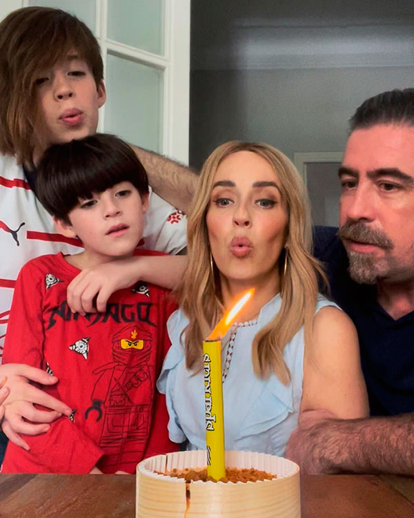Jimena Pérez y su familia 