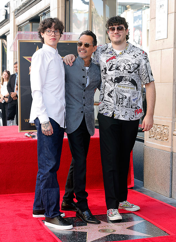 Marc Anthony con sus hijos Cristian y Ryan