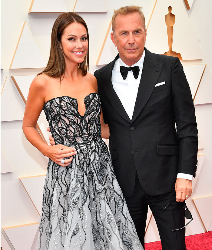 Kevin Costner y Christine Baumgartner