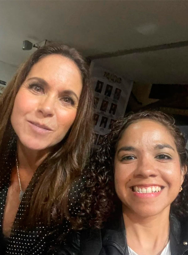 Lucero y su fan
