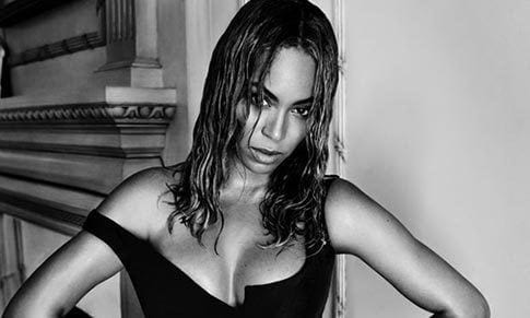 Beyoncé photographed by Mario Testino for Vogue September issue cover